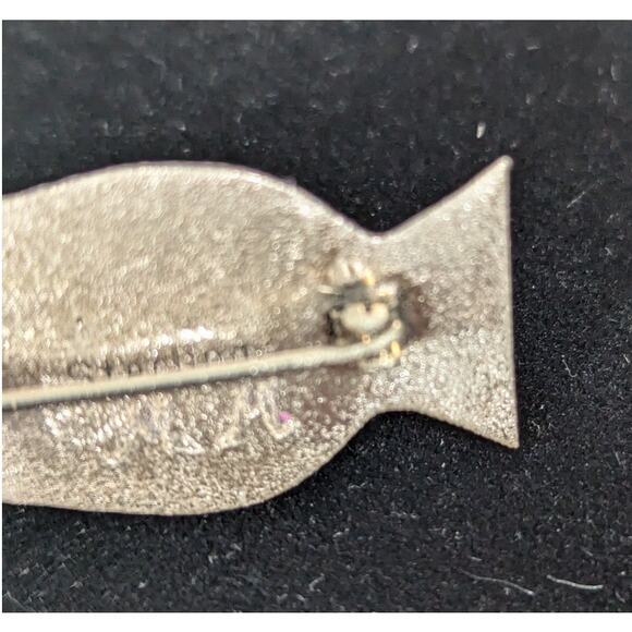 Sterling Silver small Pin/BroochSleeping Beauty bezel set stone - Picture 7 of 7